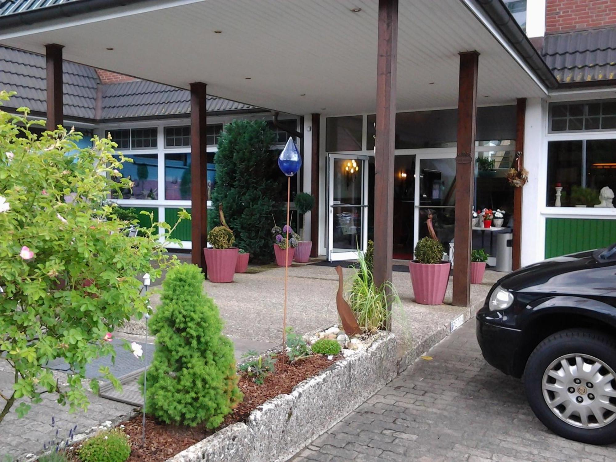 Heidehotel Herrenbruecke Faßberg Buitenkant foto